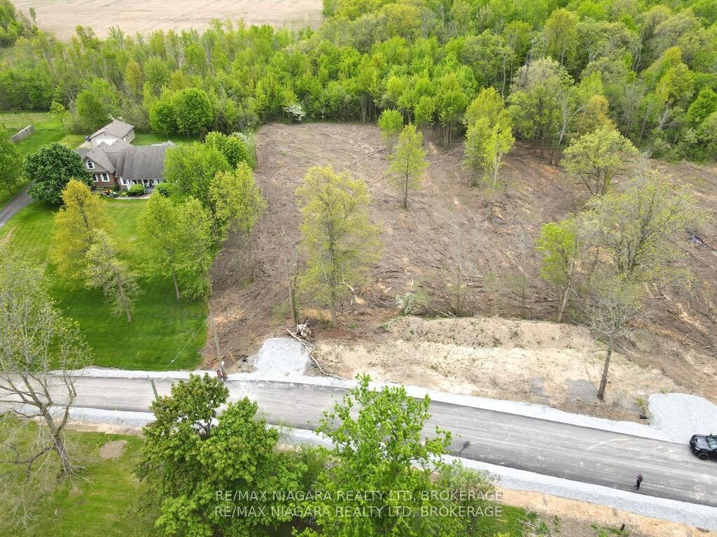 Property Photo:  2121 Houck Crescent  ON L2A 5M4 