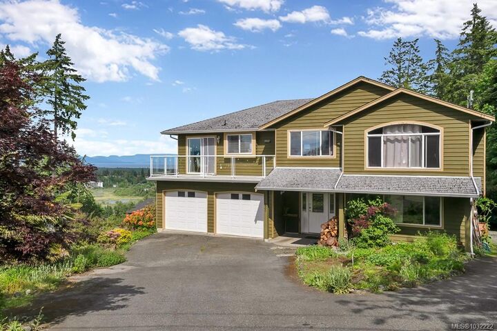Property Photo:  256 King Rd  BC V9R 6H9 