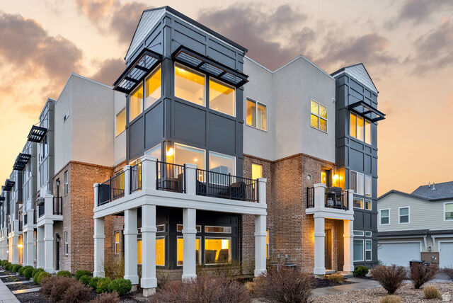 Property Photo:  1196 W Clark Ln  UT 84025 