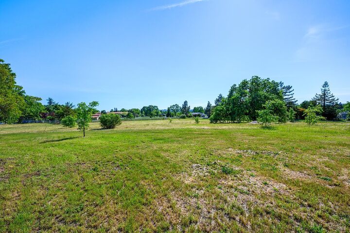 Property Photo:  5533 Oak Meadow Drive  CA 95401 