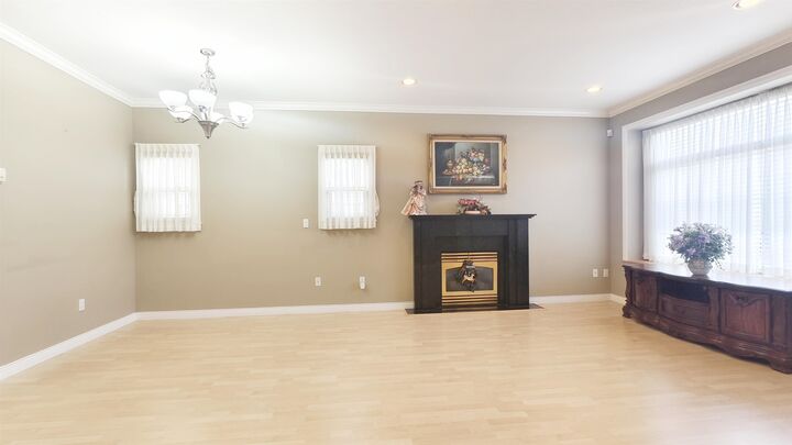 Property Photo: 6060 Clinton Street BC V5J 2M5