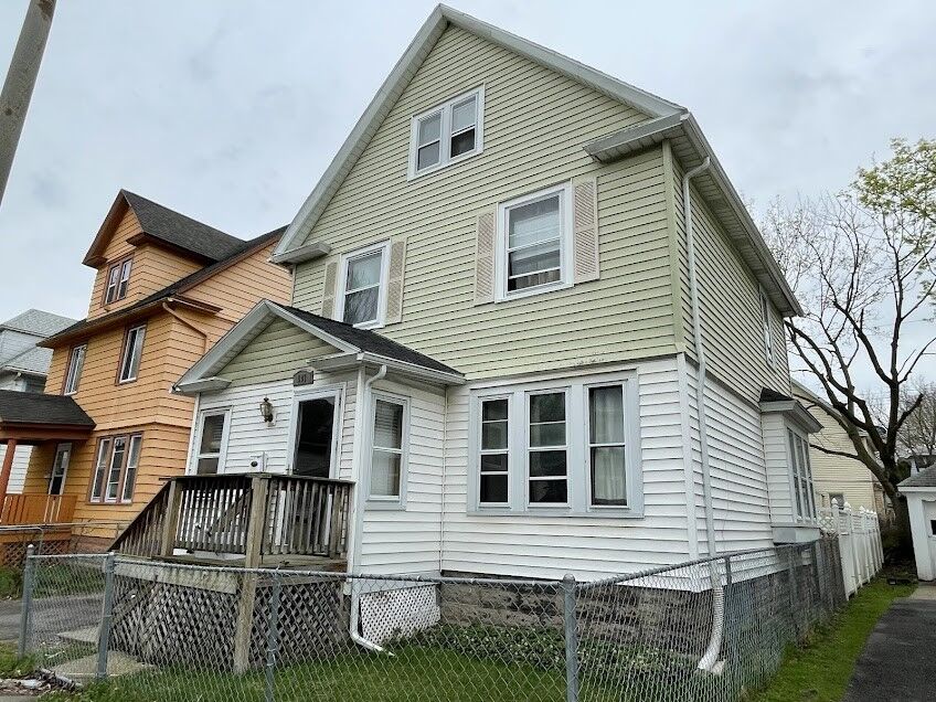 Property Photo:  207 Herald Street  NY 14621 