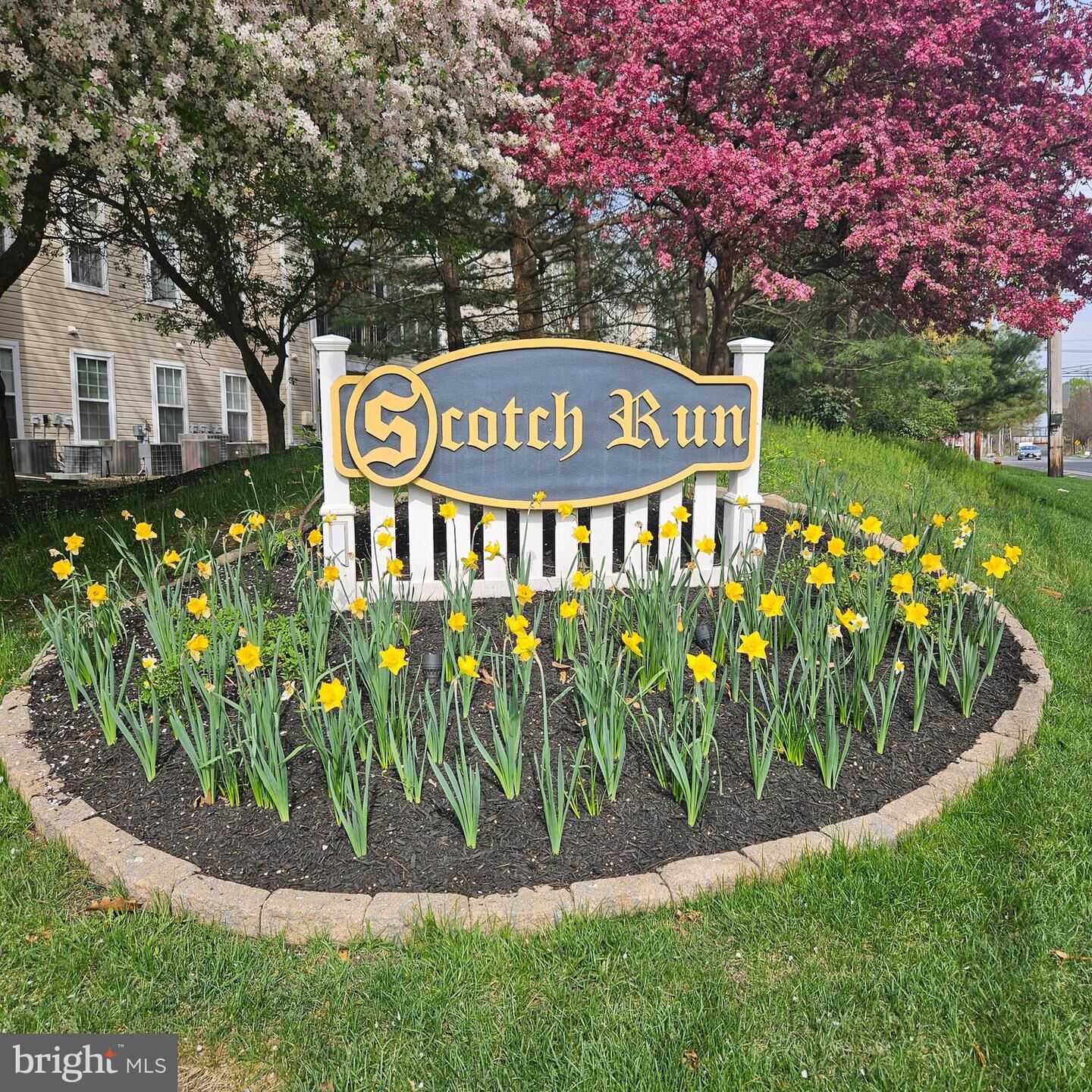 Property Photo:  74 Kyle Way  NJ 08628 