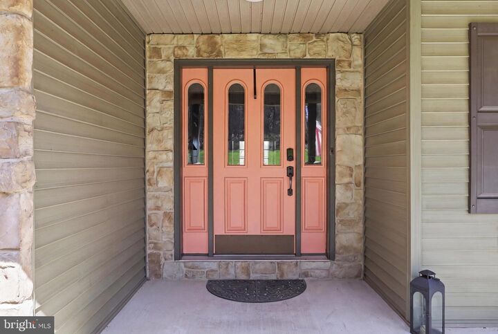 Property Photo:  7340 Woodland Drive  PA 17362 