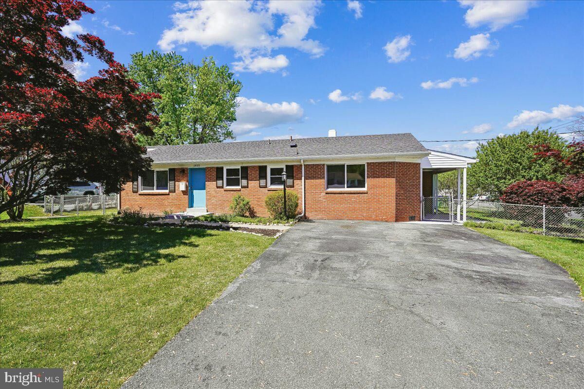 Property Photo:  1400 Florida Avenue  VA 22191 