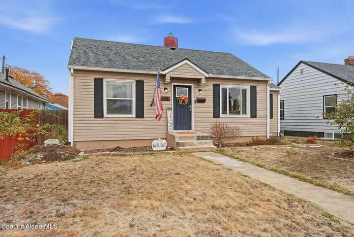 Property Photo:  5018 N Stevens St  WA 99205 