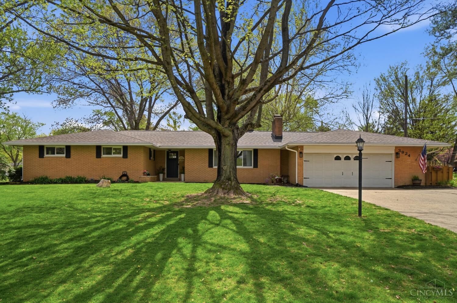 Property Photo:  3924 Rexford  OH 45430 