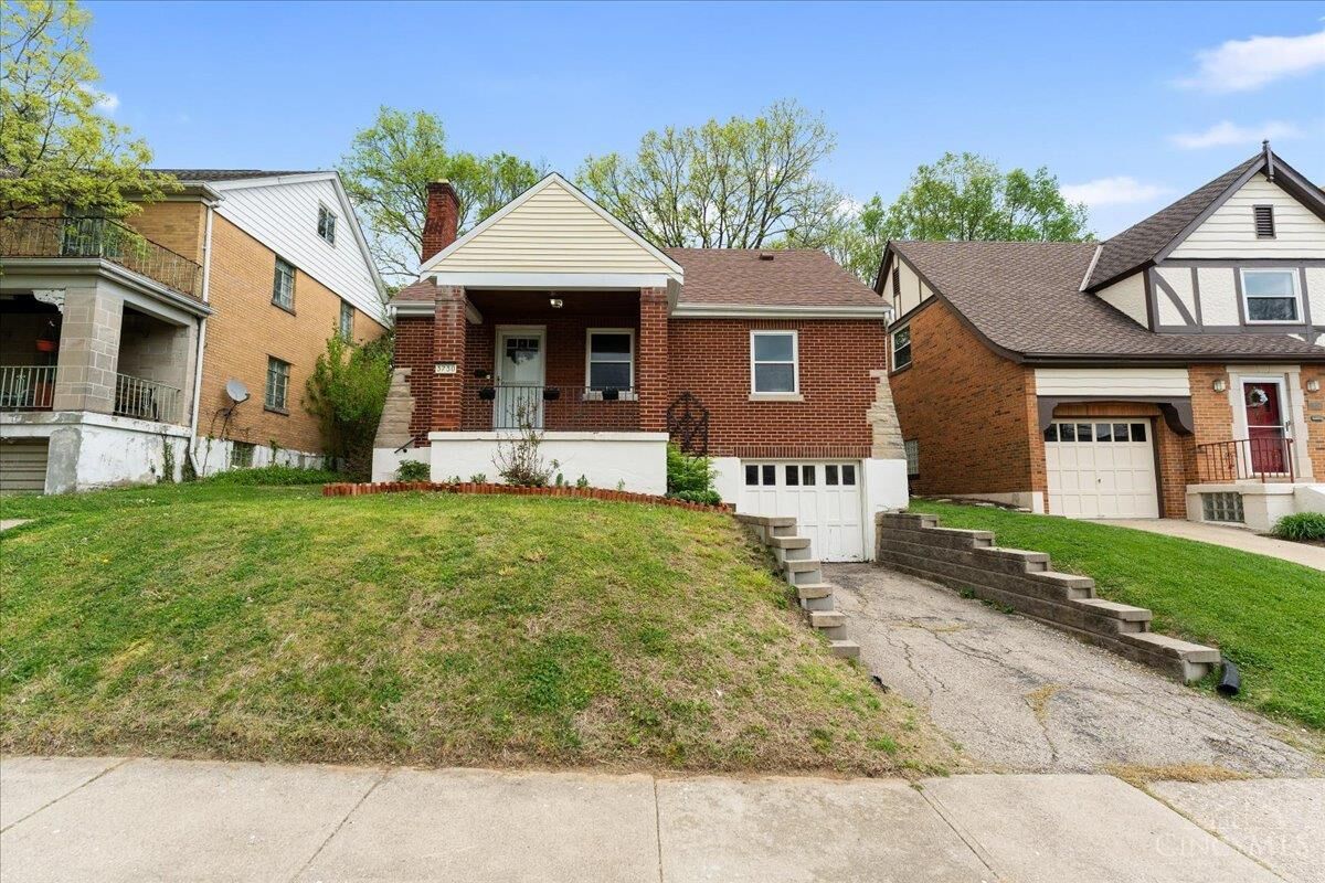 Property Photo:  3730 Marydell Place  OH 45211 