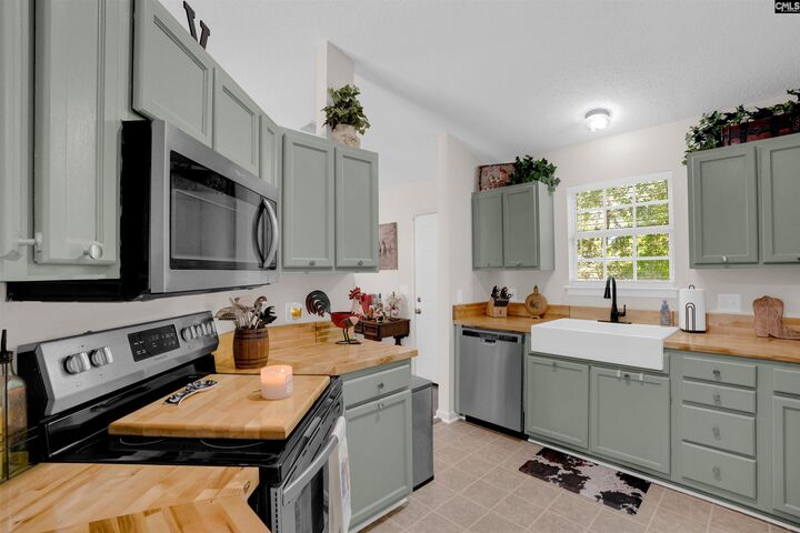 Property Photo:  225 Burma  SC 29072 