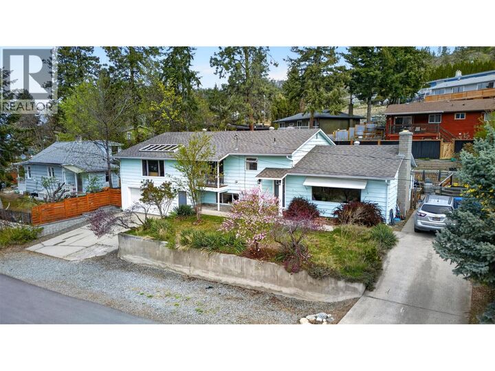 716 Mosley Place — photo 1