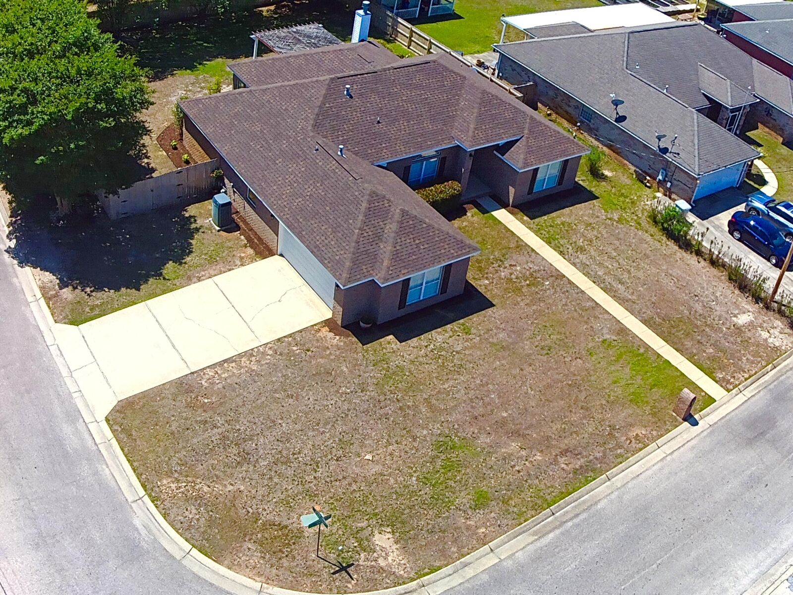Property Photo:  8293 Onich Drive  FL 32566 