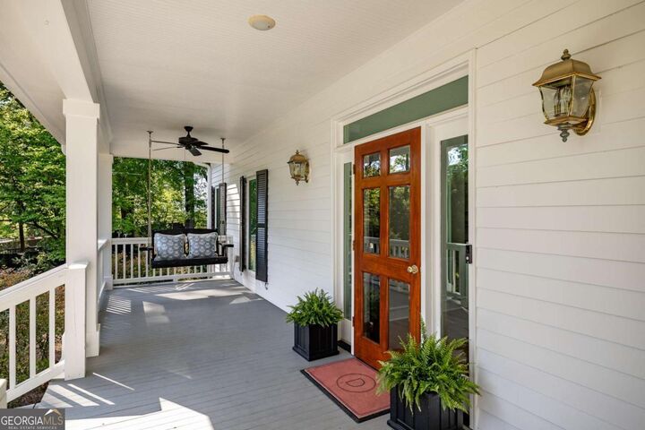 Property Photo:  385 Woodward Way  GA 30606 