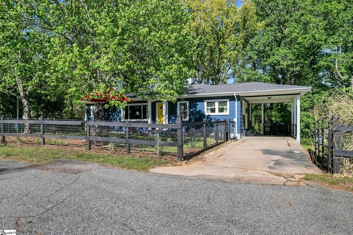 Property Photo: 117 Patterson Road SC 29651