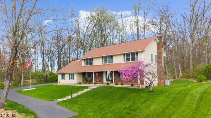 Property Photo:  6 Camila Dr  NJ 08867 