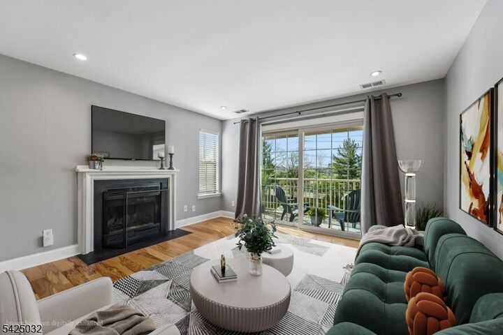 Property Photo:  21 Lear Ct. 21  NJ 08816 