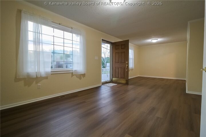 Property Photo:  1010 Ridge Drive  WV 25309 