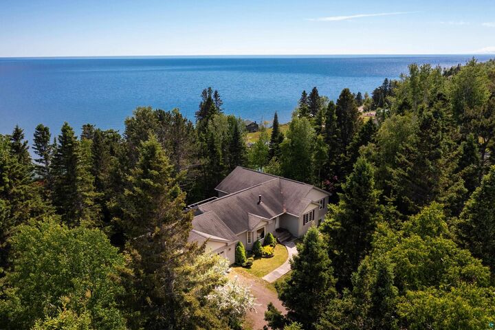 Property Photo: 1804 Hwy 61 E MN 55604