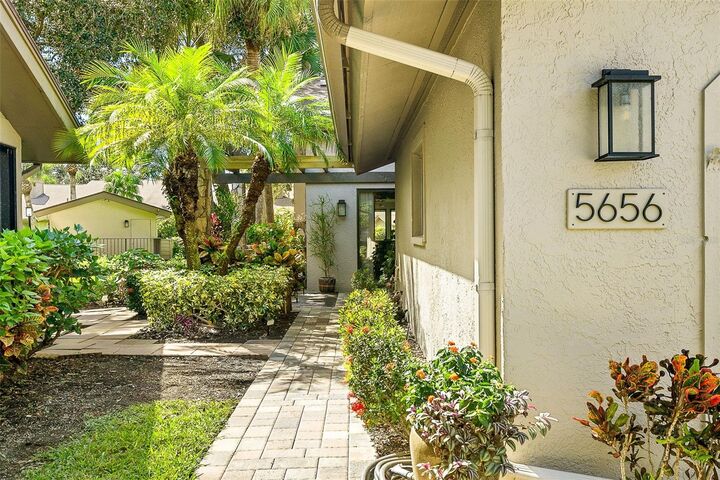 Property Photo:  5656 Pipers Waite 34  FL 34235 