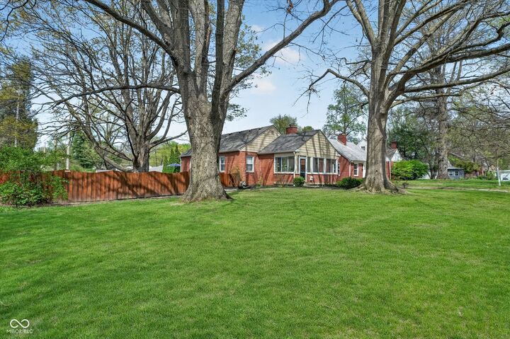 Property Photo:  1228 Kessler Boulevard East Drive  IN 46220 