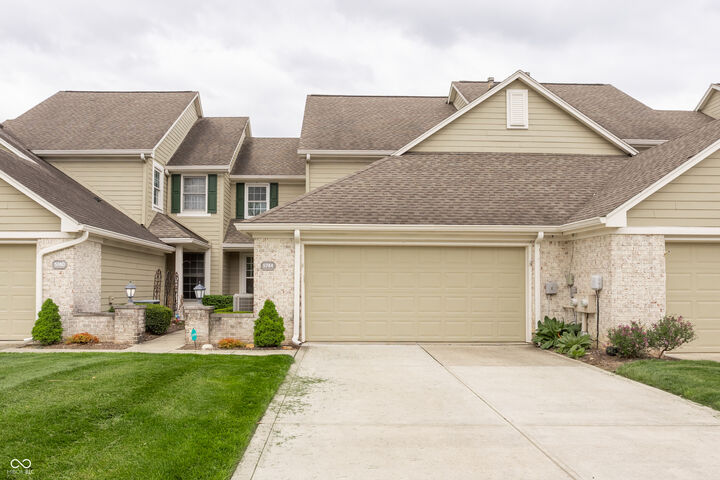 Property Photo:  5744 Spruce Knoll Court  IN 46220 