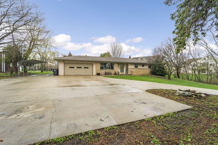 Property Photo:  827 S Fancher Rd  WI 53406 