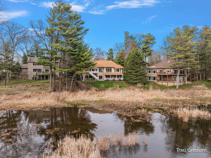 Property Photo:  15462 Oak Point Drive  MI 49456 