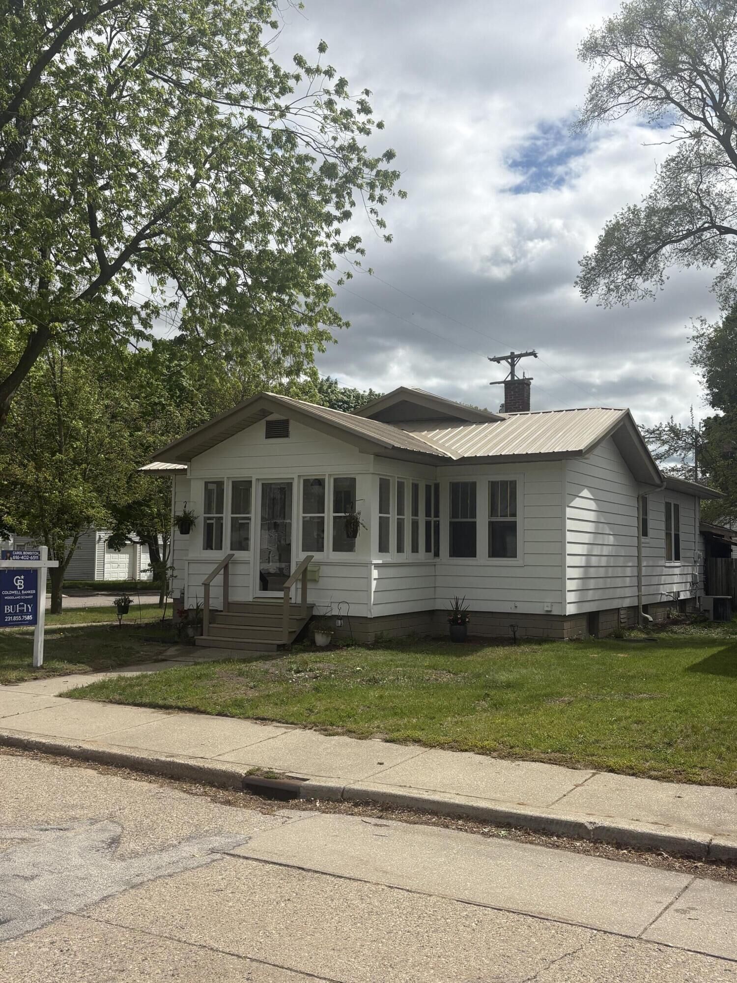 Property Photo: 2208 Torrent Street MI 49441