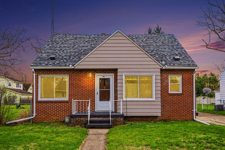 Property Photo:  537 Commonwealth Avenue  MI 49202 