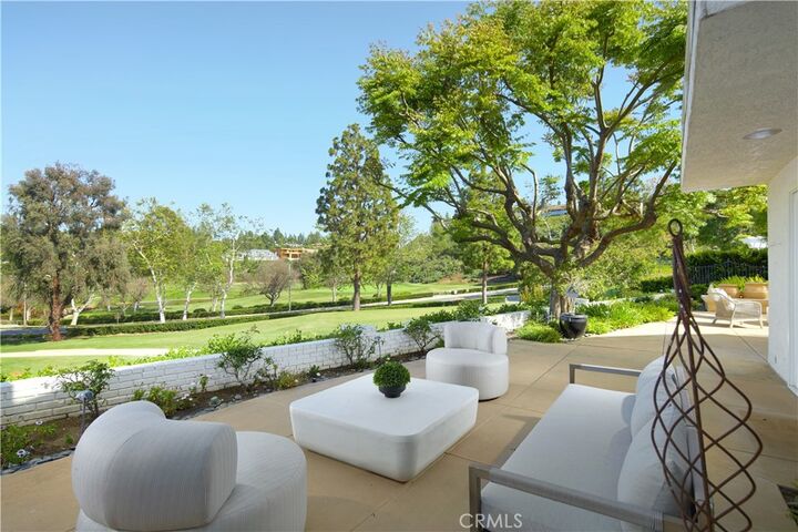 Property Photo:  10 Rue Grand Ducal  CA 92660 