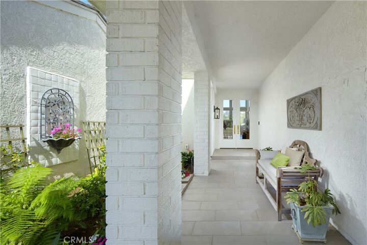 Property Photo:  10 Rue Grand Ducal  CA 92660 
