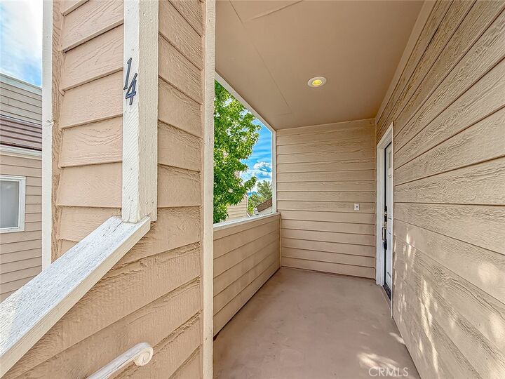 Property Photo:  24524 McBean 14  CA 91355 