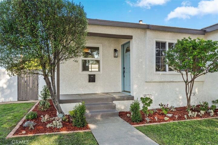 Property Photo:  5968 Autry Avenue  CA 90712 