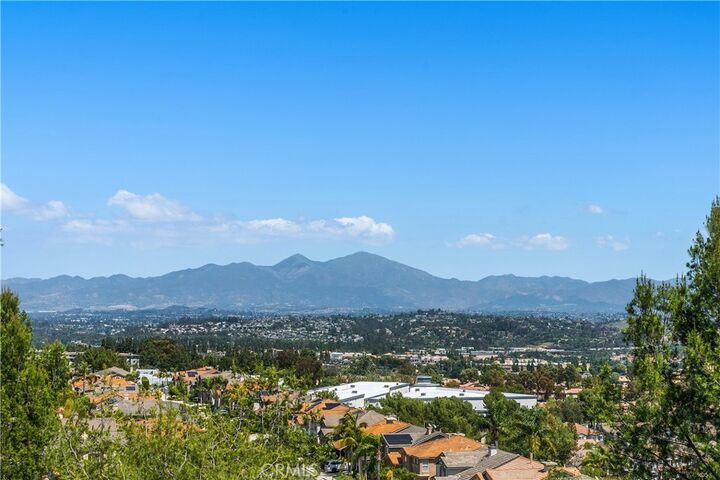 Property Photo:  27 La Mirage  CA 92656 