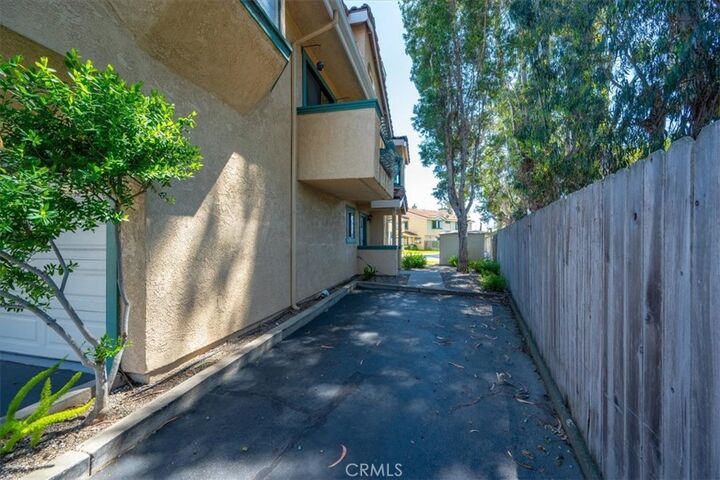 Property Photo:  1277 Belridge Street 5A  CA 93445 