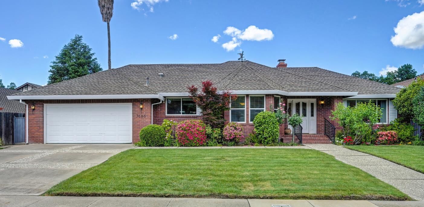 Property Photo:  7686 River Ranch Way  CA 95831 