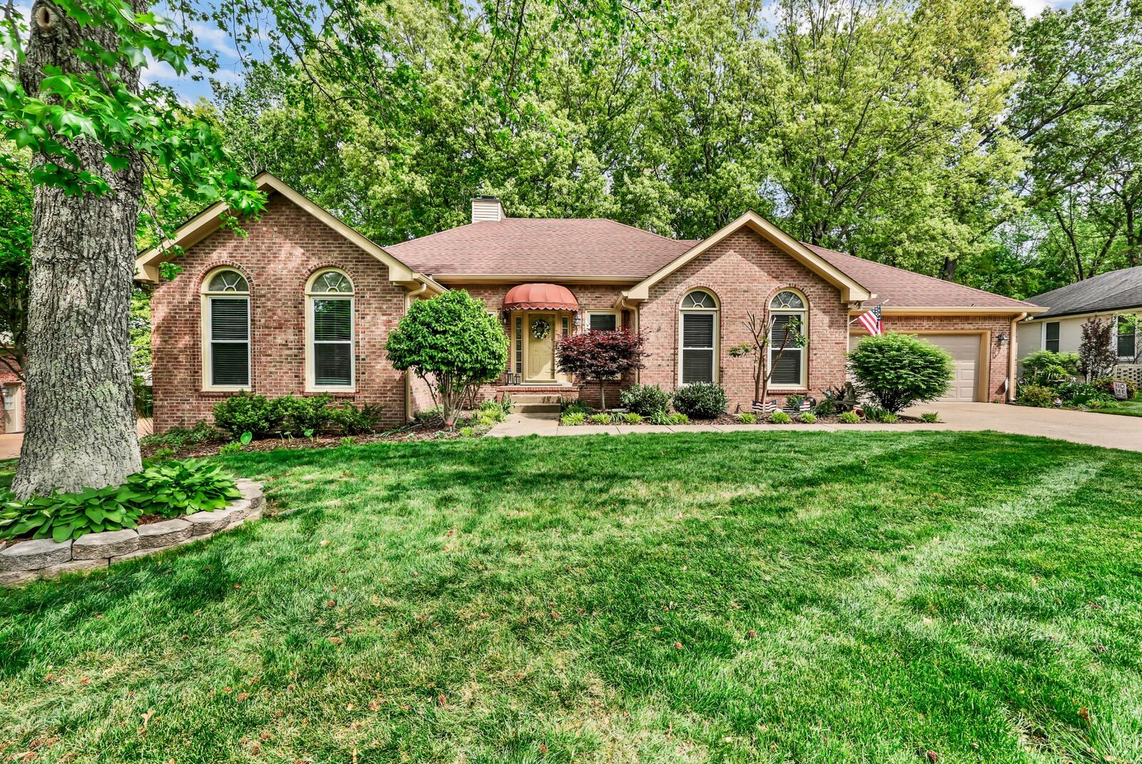 Property Photo:  236 Longwood Ln  TN 37043 