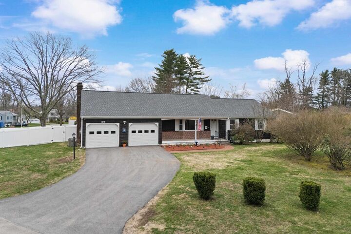 Property Photo:  12 Colonial Circle  NH 03842-3317 