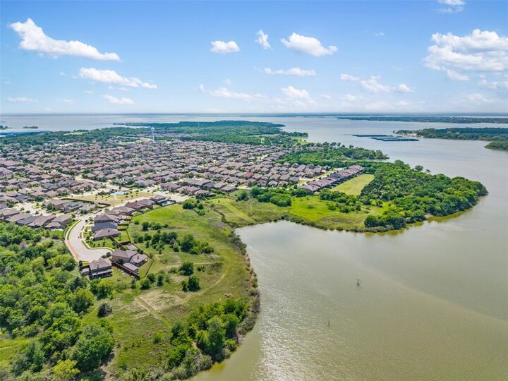 Photo de la propriété:  11828 Kurth Drive  TX 75036 