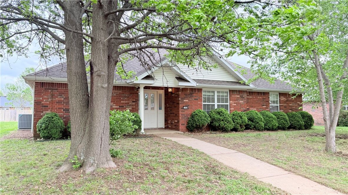 Property Photo:  772 Queen Annes Lace Drive  AR 72704 