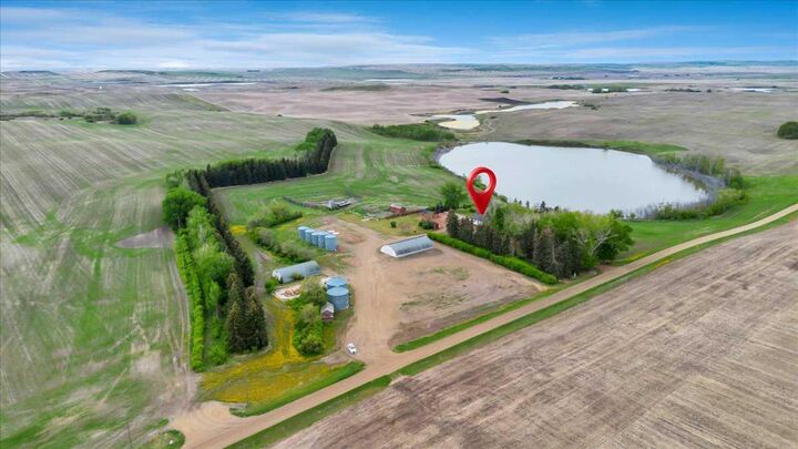 Property Photo: 204069 Township Road 262 AB T0J 3G0