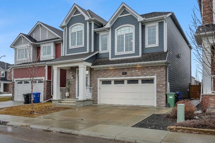 Property Photo: 17 Yorkstone Way SW AB T2X 4K6