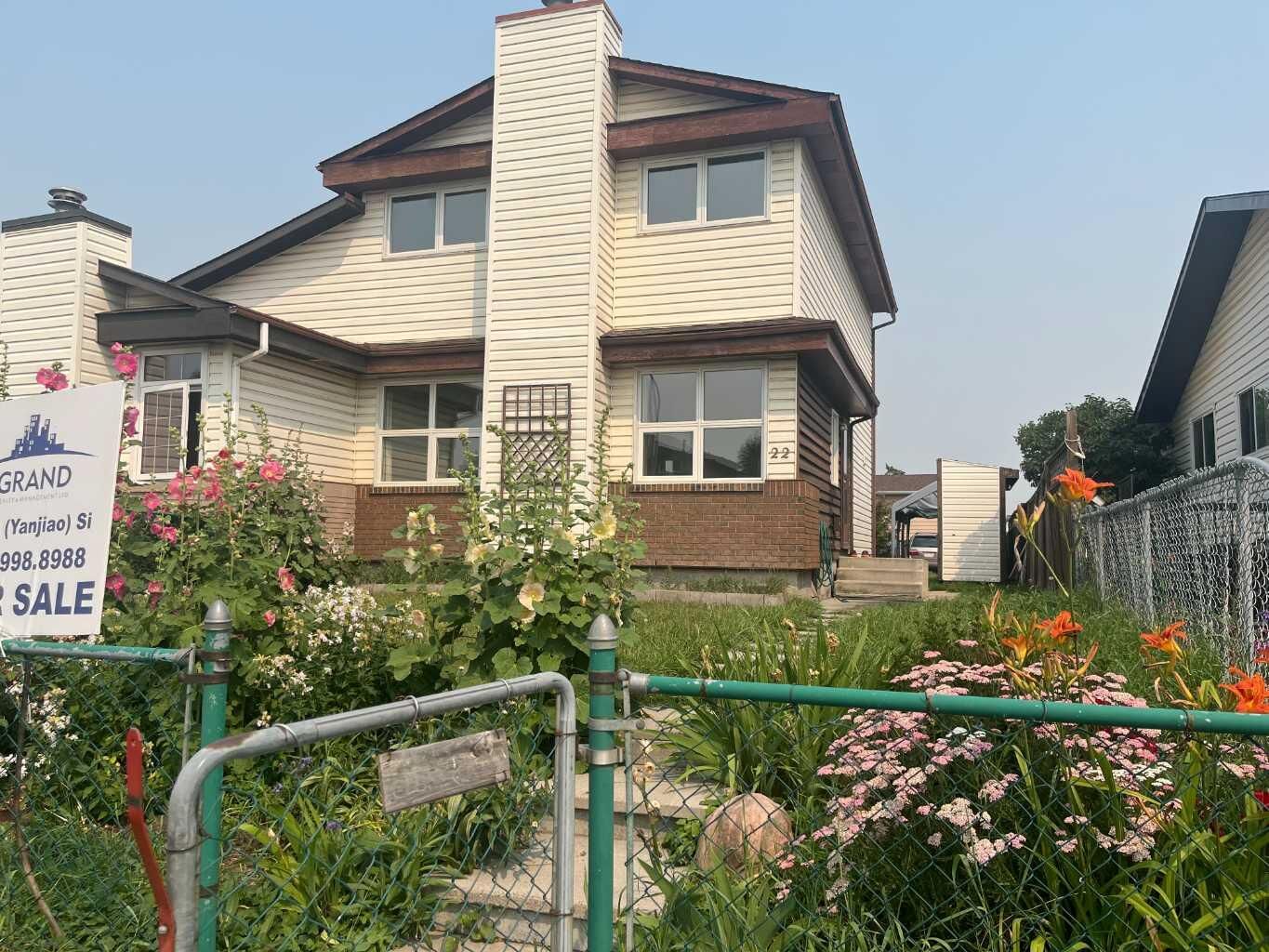 Property Photo: 22 Whitman Close NE AB Y1Y 4H4