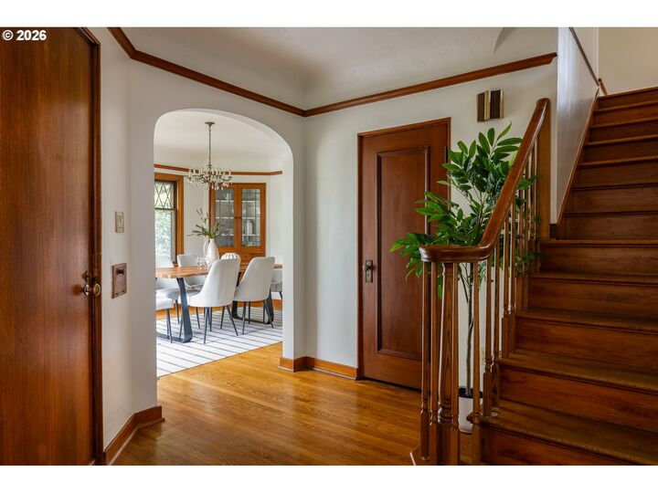 Property Photo: 3838 SE Glenwood St OR 97202