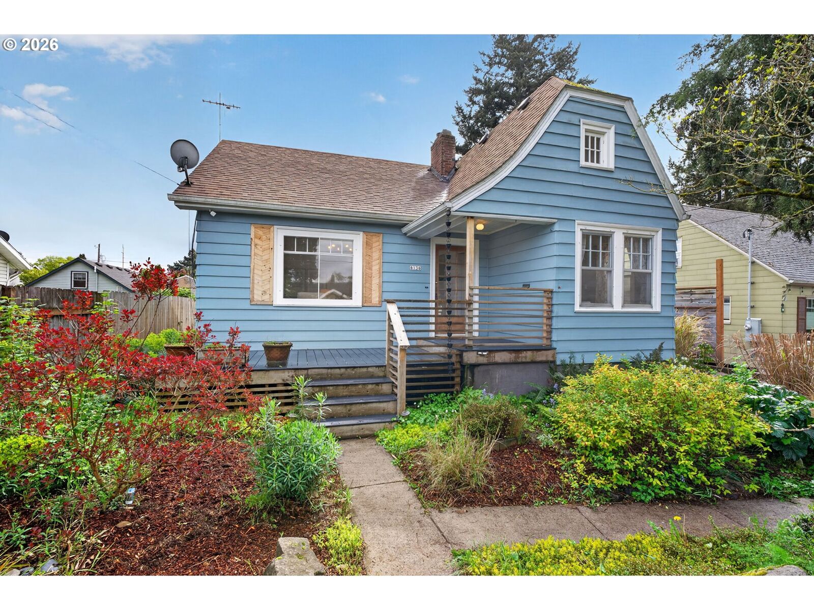 Property Photo: 6136 NE Beech St OR 97213