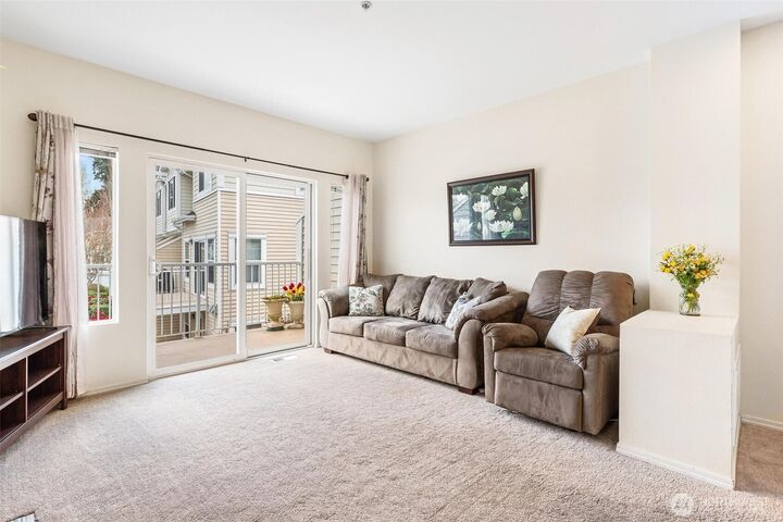 Property Photo:  11856 NE 162nd Lane 9-4  WA 98011 