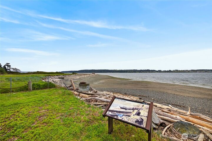 Property Photo:  1031  Cove View Cir.  WA 98277 