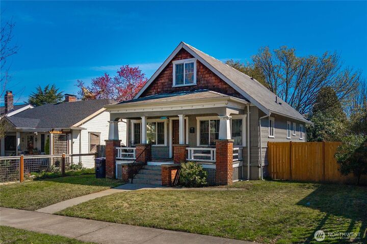 Property Photo:  4633  Park Ave S  WA 98408 
