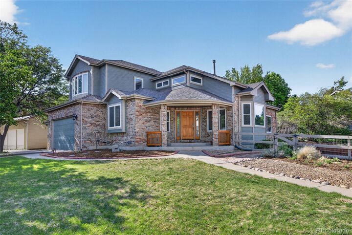 Property Photo:  480 Cougar Court  CO 80026 