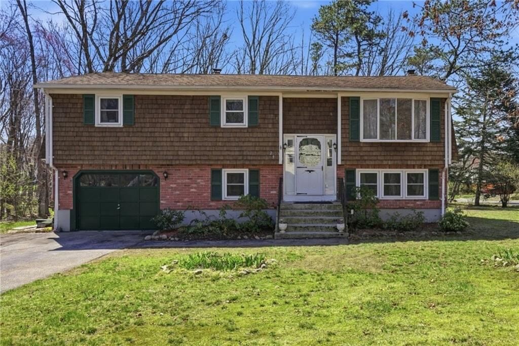 Property Photo:  25 Daniel Drive  RI 02816 