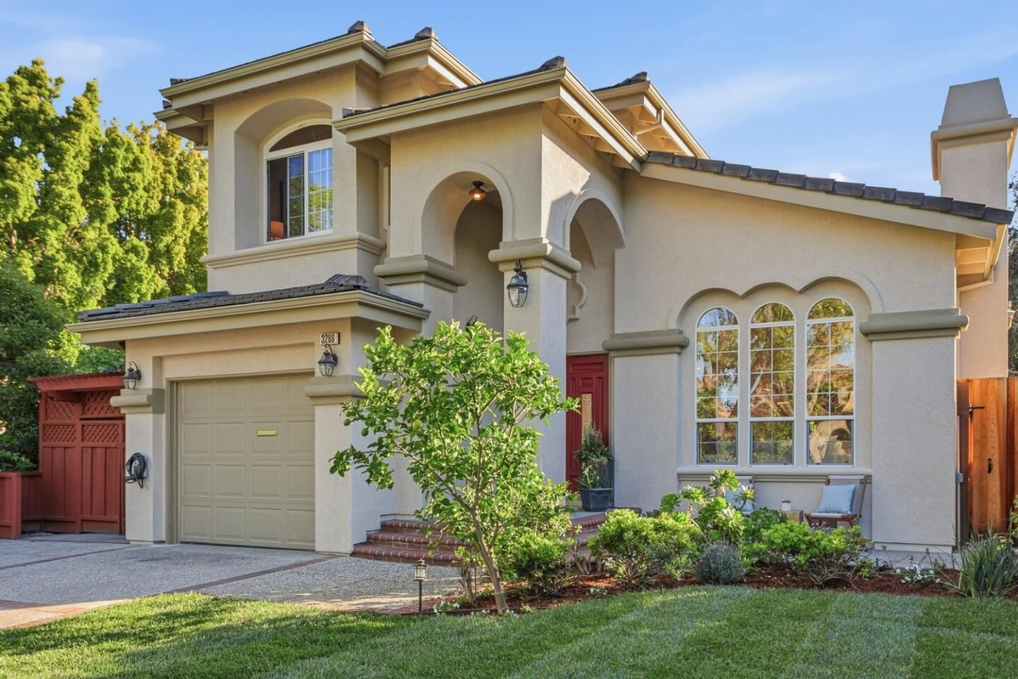 Property Photo:  3286 South Ct  CA 94306 